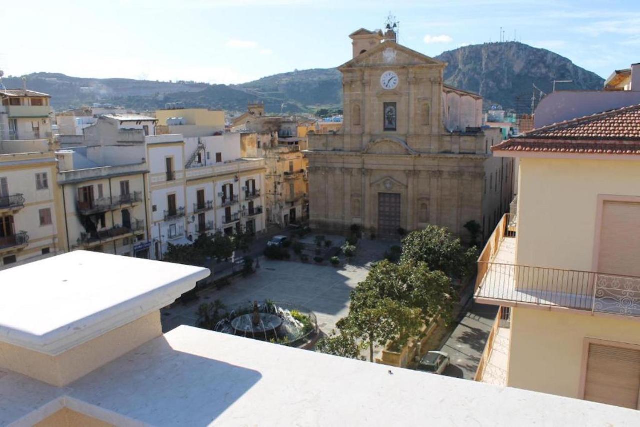 Solemar Sicilia - Piazza Duomo Appartement Bagheria Buitenkant foto