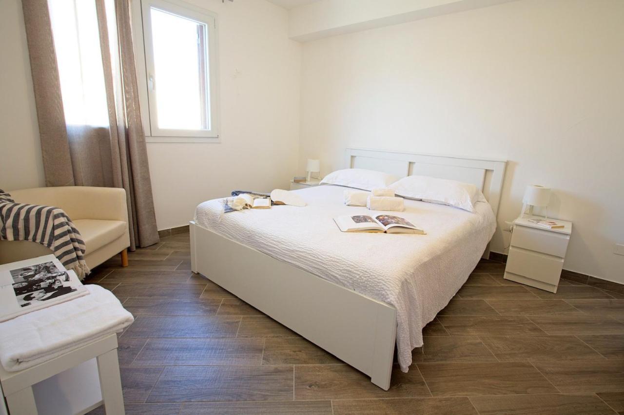 Solemar Sicilia - Piazza Duomo Appartement Bagheria Buitenkant foto